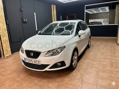 Usado Seat Ibiza ST Sport 105 CV (77 kW) 2011 Blanco Familiar