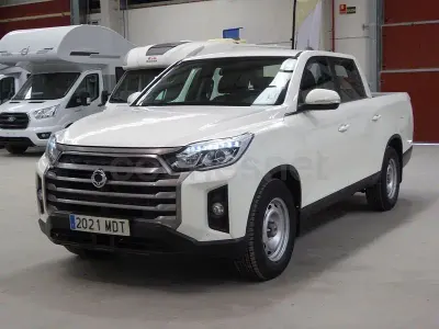 Usado SsangYong Musso 202 CV (148 kW) 2023 Blanco Pickup/Camioneta