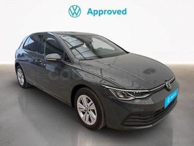 Usado VW Golf VIII Life 110 CV (80 kW) 2024 Gris / plata Berlina