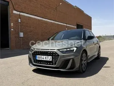 Usado Audi A1 Sportback S-Line 150 CV (110 kW) 2019 Verde Utilitario