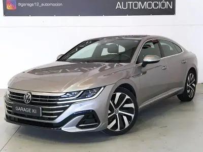Usado VW Arteon R-line 150 CV (110 kW) 2021 Gris / plata Berlina