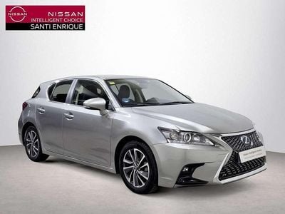 Lexus CT200h