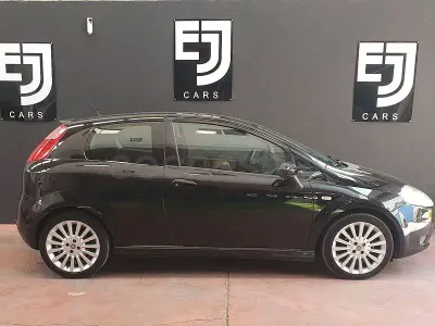 Usado Fiat Grande Punto Sport 95 CV (69 kW) 2008 Negro Utilitario
