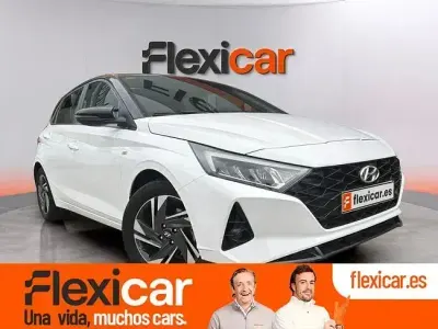 Usado Hyundai i20 100 CV (73 kW) 2020 Blanco Utilitario