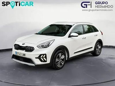 Käytetty Kia Niro 141 HP (103 kW) 2021 Valkoinen Katumaasturi