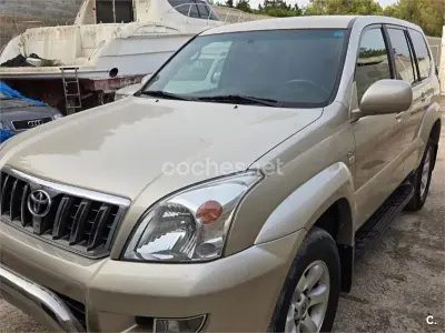 Usado Toyota Land Cruiser 166 CV (122 kW) 2007 Beige SUV