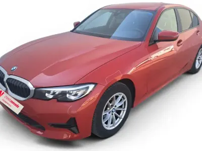 Usado BMW 318 Comfort Edition 150 CV (110 kW) 2022 Rojo Berlina