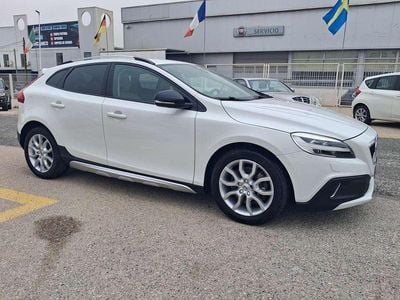 Occasion Volvo V40 Pro 152 PK (111 kW) 2018 Wit SUV