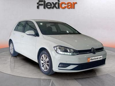 Usado VW Golf VII Advance 115 CV (84 kW) 2019 Blanco Berlina