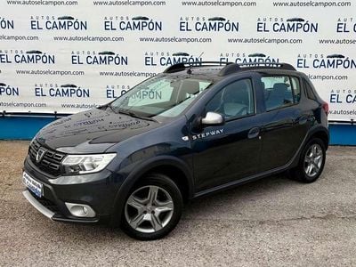Usado Dacia Sandero Essentiel 101 CV (74 kW) 2020 Gris Utilitario