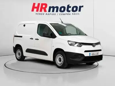 Usado Toyota Proace City City 102 CV (75 kW) 2022 Blanco Monovolumen