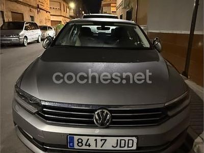 Gris / plata Usado 2015 VW Passat Sport Berlina | 8000 € (Caro)