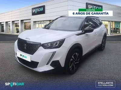 Usado Peugeot 2008 Allure 101 CV (74 kW) 2019 Blanco SUV