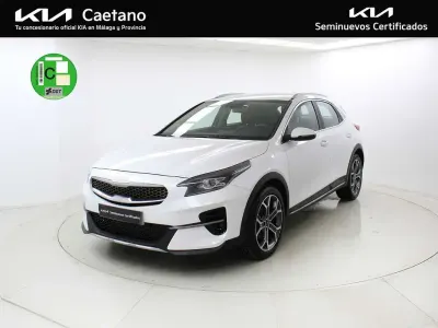 Usado Kia XCeed 120 CV (88 kW) 2022 Blanco SUV