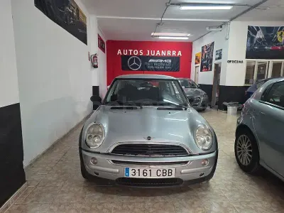 Usado Mini Cooper 115 CV (84 kW) 2002 Gris / plata Utilitario