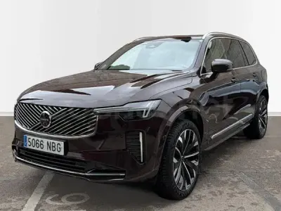 Usado Volvo XC90 Plus 250 CV (183 kW) 2025 Rojo SUV