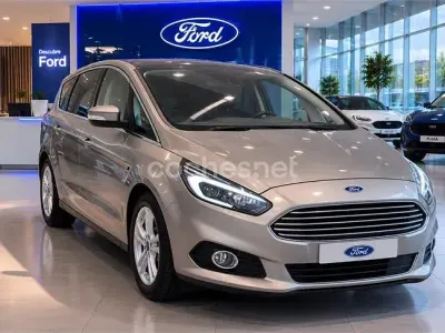 Usado Ford S-MAX Titanium 165 CV (121 kW) 2017 Beige Monovolumen
