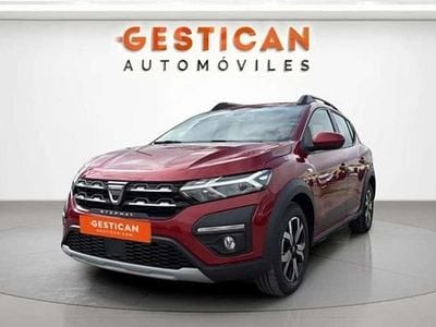 Usado Dacia Sandero Comfort 91 CV (66 kW) 2023 Rojo Utilitario