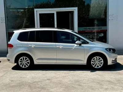 Usado VW Touran Advance 150 CV (110 kW) 2016 Plateado Monovolumen