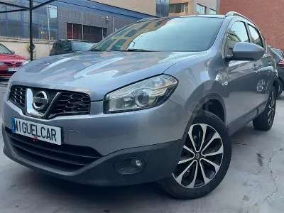 Usado Nissan Qashqai Acenta 150 CV (110 kW) 2011 Gris / plata SUV