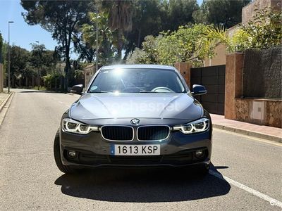Usado BMW 318 150 CV (110 kW) 2018 Gris / plata Berlina
