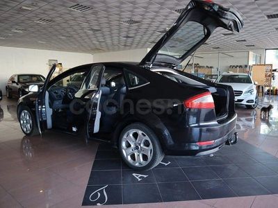 Usado Ford Mondeo Trend 140 CV (102 kW) 2008 Negro Berlina