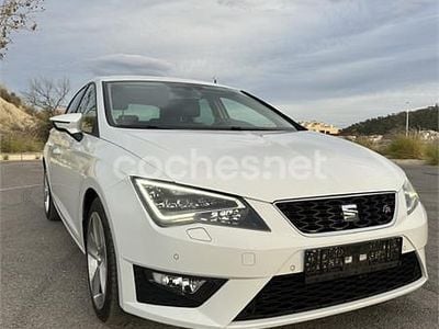Usado Seat Leon FR 150 CV (110 kW) 2015 Blanco Berlina