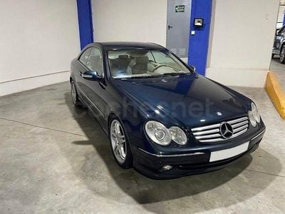 Usado Mercedes CLK270 Avantgarde 170 CV (125 kW) 2005 Azul Coupe