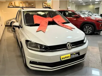 Usado VW Touran Advance 116 CV (85 kW) 2019 Blanco Monovolumen