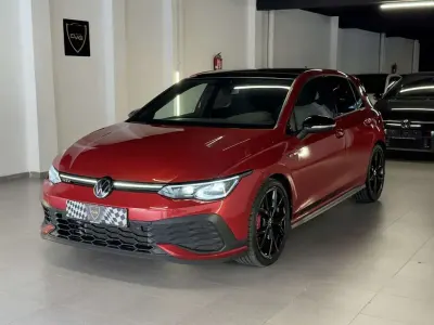 Occasion VW Golf VIII GTI 300 ch (220 kW) 2024 Rouge Citadine