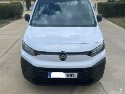 Usado Citroën Berlingo 102 CV (75 kW) 2024 Blanco Monovolumen