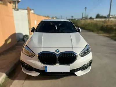 Usado BMW 118 Performance 150 CV (110 kW) 2020 Blanco Utilitario