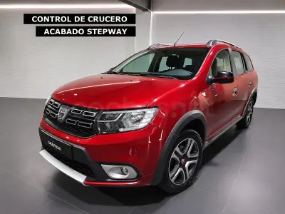Usado Dacia Logan MCV Comfort 95 CV (69 kW) 2023 Granate Familiar