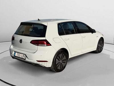 Begagnad VW e-Golf 100 kW (136 HK) 2019 Vit Halvkombi