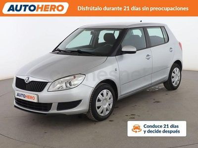 Usado Skoda Fabia Ambition 86 CV (63 kW) 2014 Gris Utilitario