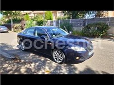 Usado Seat Exeo Reference 143 CV (105 kW) 2009 Violeta / lila Berlina