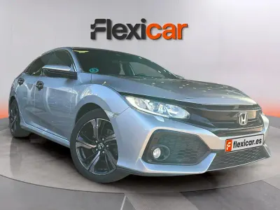 Usado Honda Civic Comfort 129 CV (94 kW) 2018 Gris Utilitario