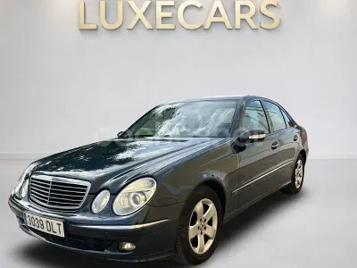 Usado Mercedes E220