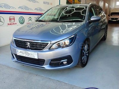 Begagnad Peugeot 308 SW Style 130 HK (95 kW) 2021 Grå Kombi