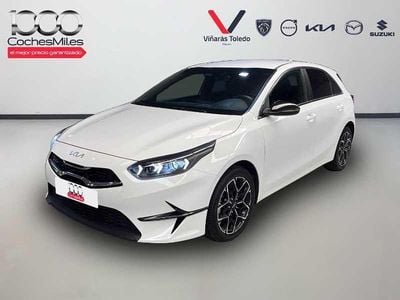 Usado Kia Ceed Style 101 CV (74 kW) 2025 Blanco Utilitario