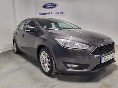 Usado Ford Focus Trend+ 125 CV (91 kW) 2018 Gris oscuro Berlina