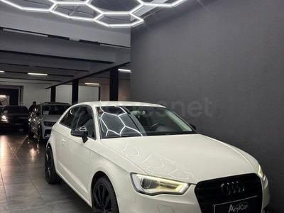 Usado Audi A3 Attraction 105 CV (77 kW) 2013 Blanco Berlina