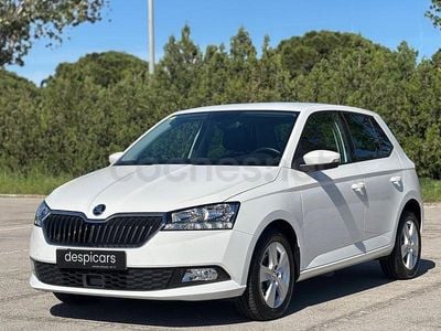 Usado Skoda Fabia Ambition 95 CV (69 kW) 2020 Blanco Berlina
