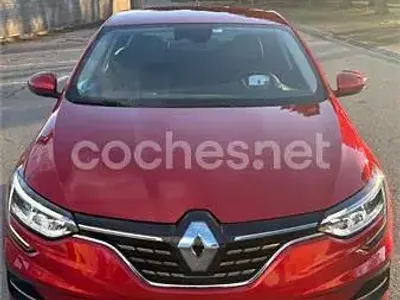 Usado Renault Mégane Techno 160 CV (117 kW) 2022 Rojo Berlina