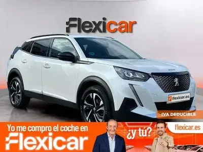 Usado Peugeot 2008 Allure 130 CV (95 kW) 2023 Blanco SUV