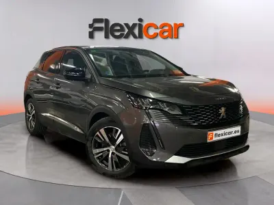Usado Peugeot 3008 Allure 226 CV (166 kW) 2022 Gris SUV