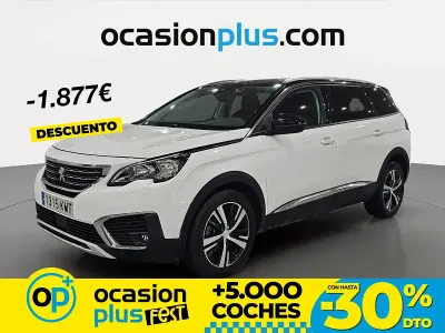 Usado Peugeot 5008 Allure 130 CV (95 kW) 2018 Blanco SUV