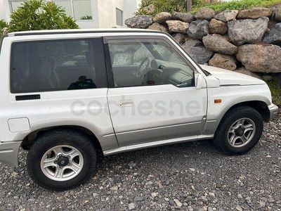 Usado Suzuki Vitara 96 CV (70 kW) 2001 Blanco SUV