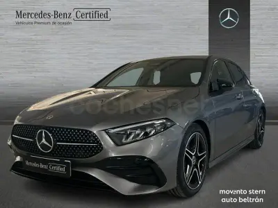 Usado Mercedes A200 AMG line 150 CV (110 kW) 2025 Gris / plata Berlina