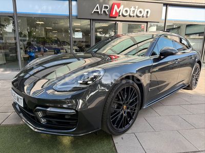 Porsche Panamera 4
